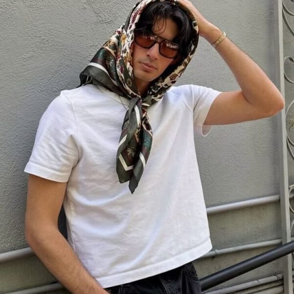 Festival scarf. Mannen scarf. Vrouwen scarf. Hippe scarf. Festival outfit met scarf.